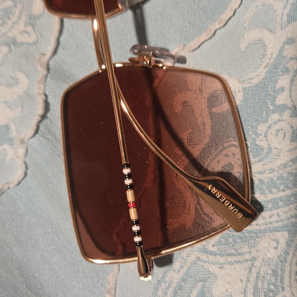 Burberry Rose Gold & Pink Womens Sunglasses Style DaphneModel code BE3133 133 - Picture 11 of 14